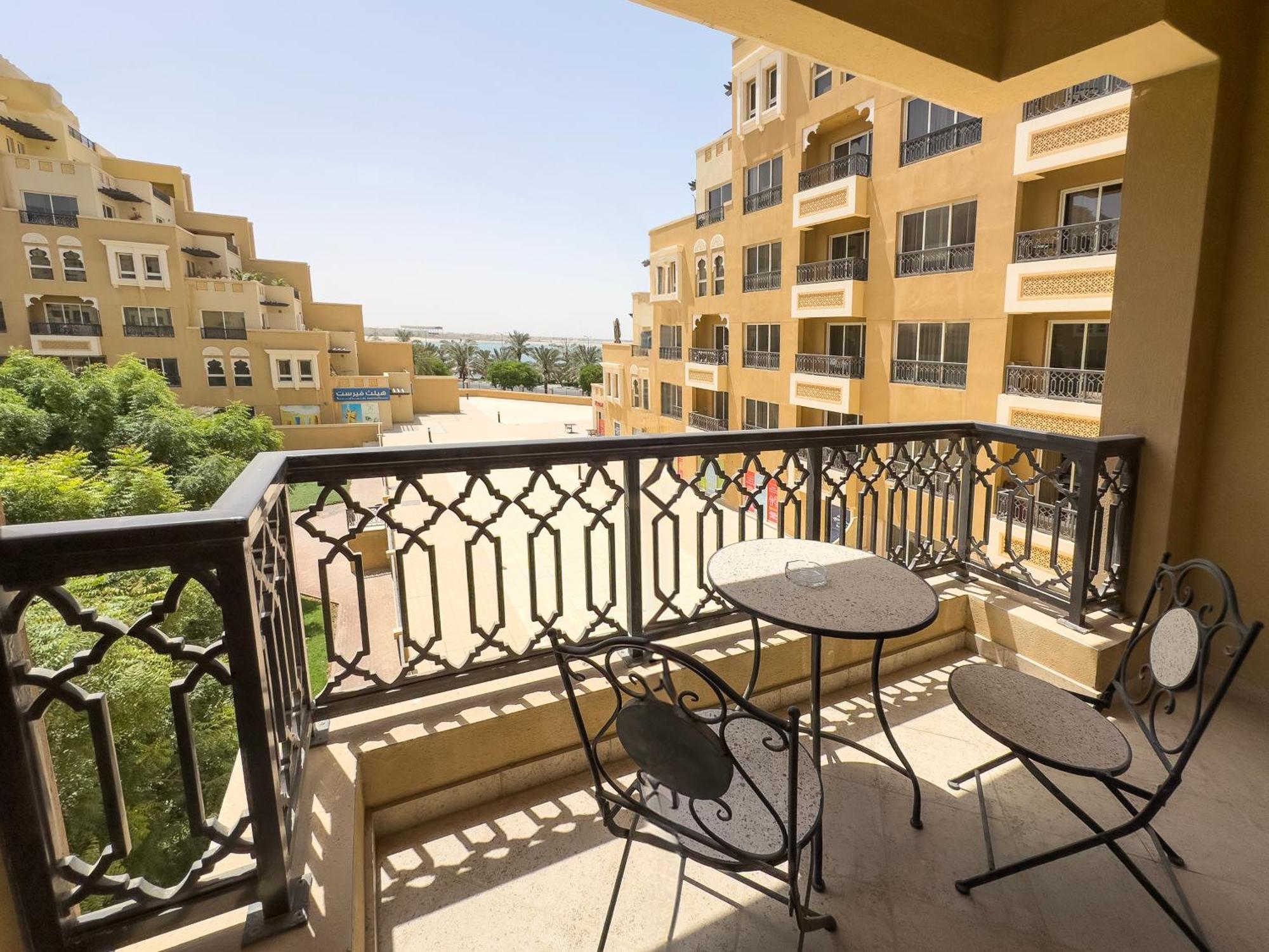 Hala Holiday Homes- Bab Al Bahr Residence, Al Marjan Island Ras al-Khaimah Exteriör bild