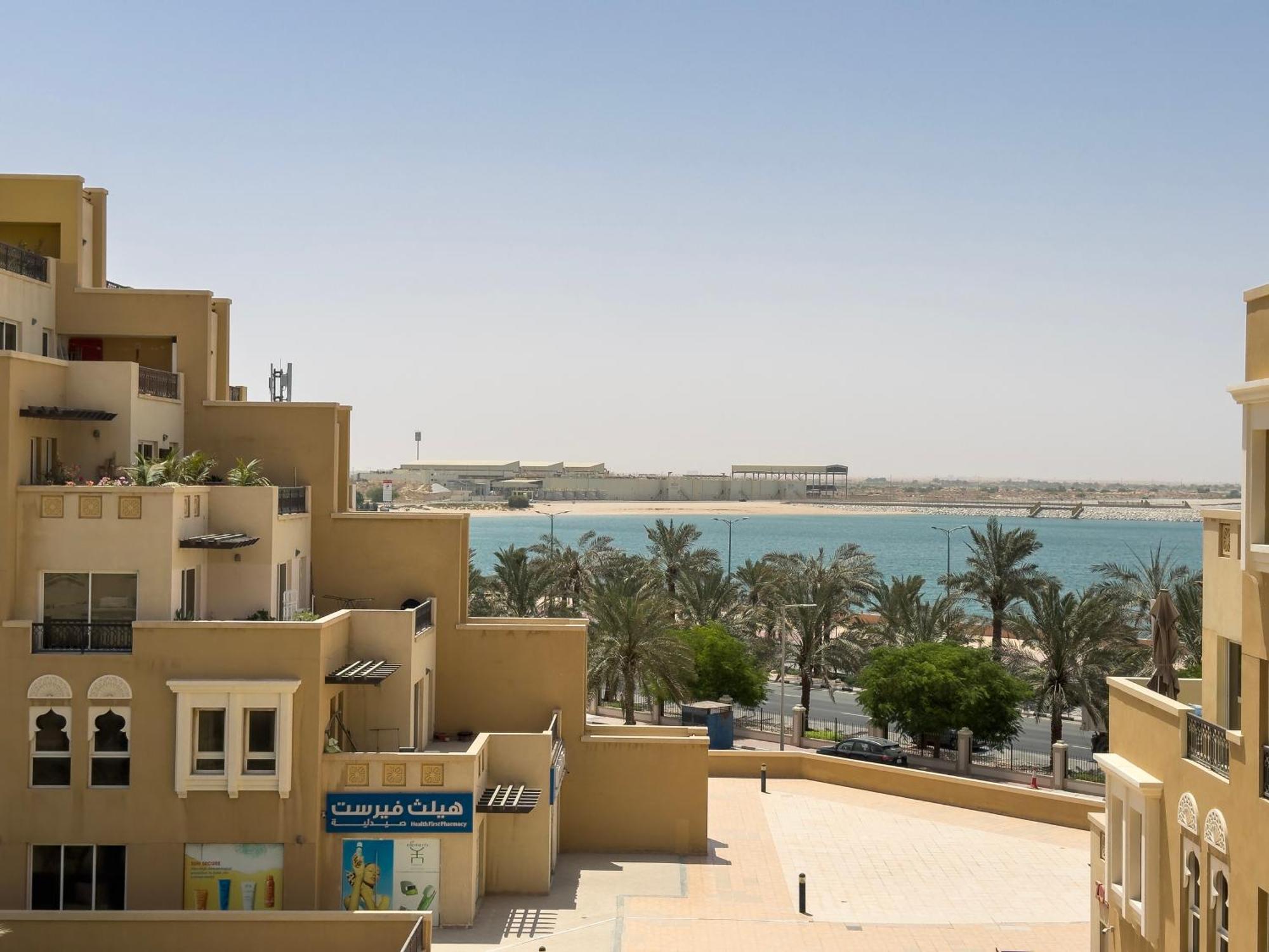 Hala Holiday Homes- Bab Al Bahr Residence, Al Marjan Island Ras al-Khaimah Exteriör bild