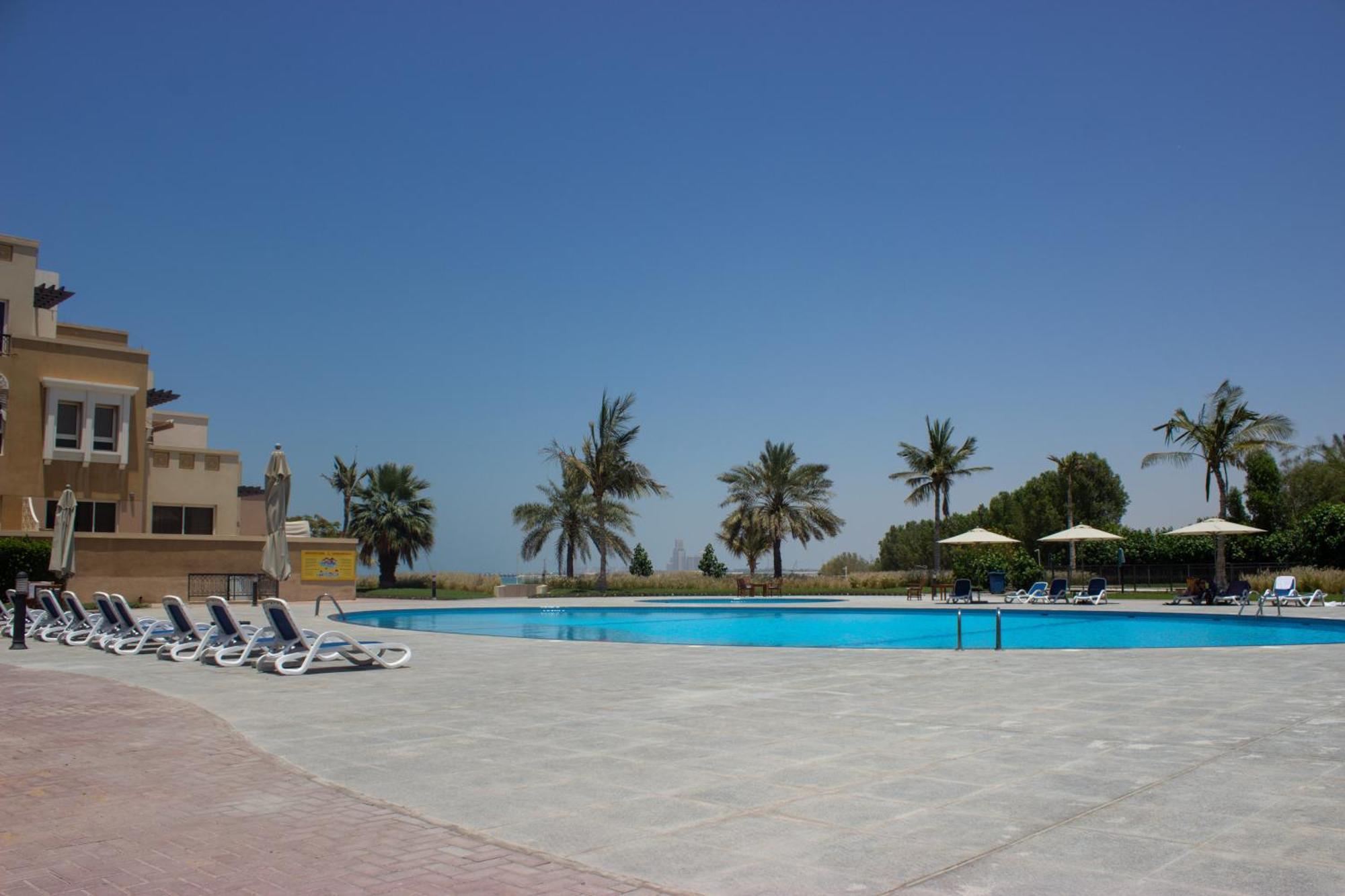 Hala Holiday Homes- Bab Al Bahr Residence, Al Marjan Island Ras al-Khaimah Exteriör bild